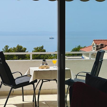 Penthouse Studio With Sea View Makarska Exterior foto