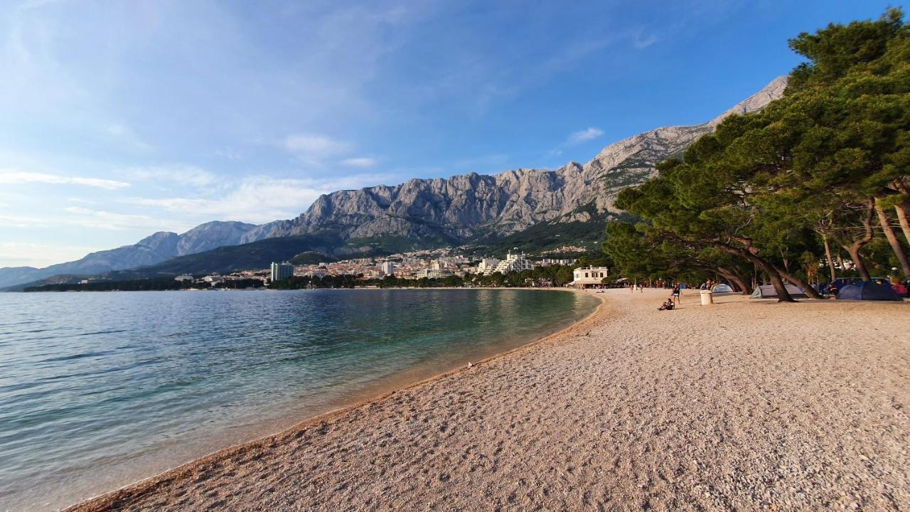 Penthouse Studio With Sea View Makarska Exterior foto