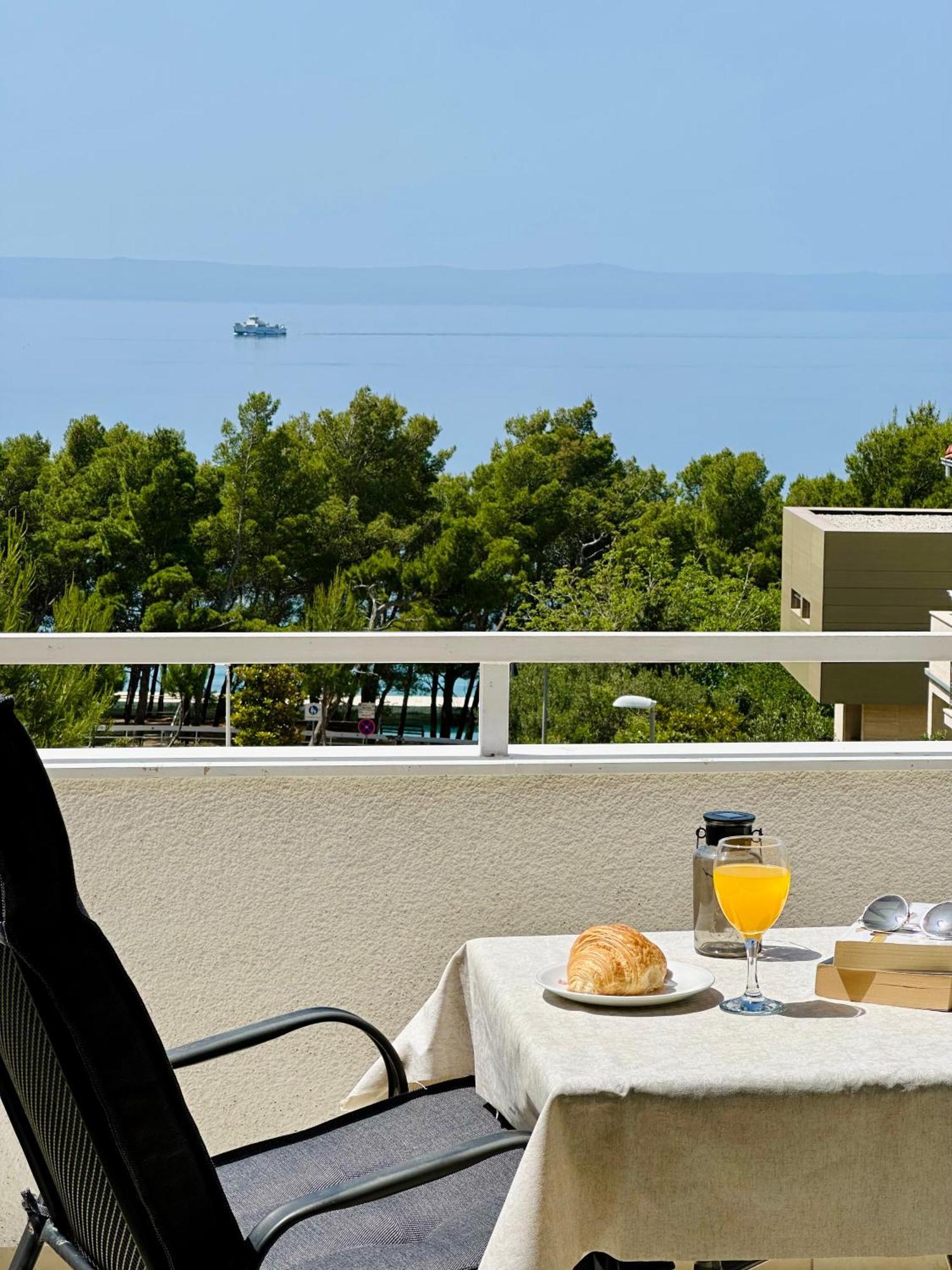 Penthouse Studio With Sea View Makarska Exterior foto